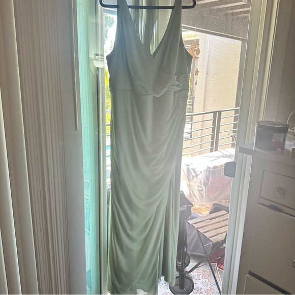 AZAZIE DUSTY SAGE SIZE 24 bridesmaid dress with wrap! Worn once! - Picture 2 of 5